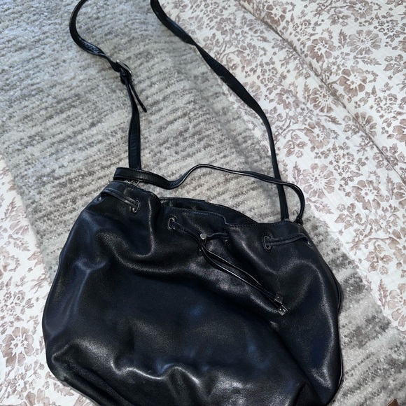 Tory Burch Handbags - Tory Burch Black Crossbody Bag